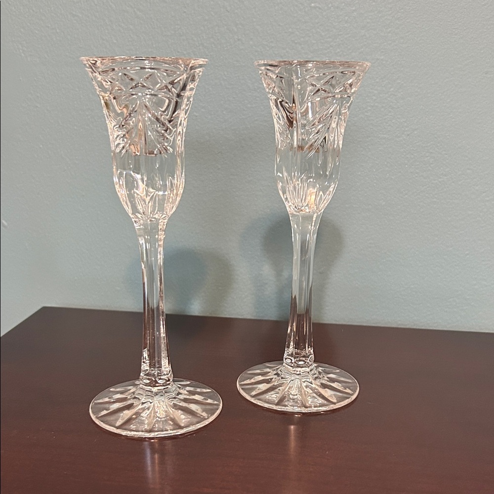 Elegant Crystal Champagne Flutes